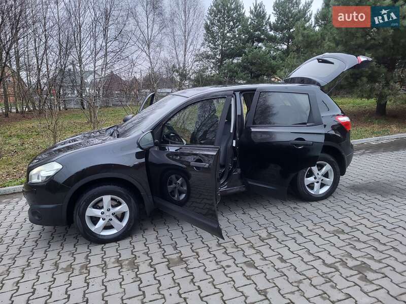 Внедорожник / Кроссовер Nissan Qashqai 2011 в Хмельницком