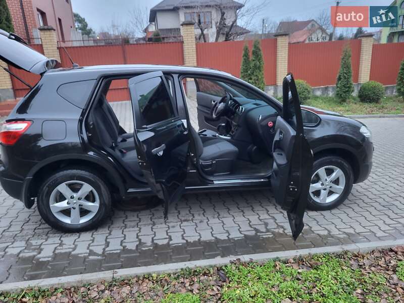 Внедорожник / Кроссовер Nissan Qashqai 2011 в Хмельницком