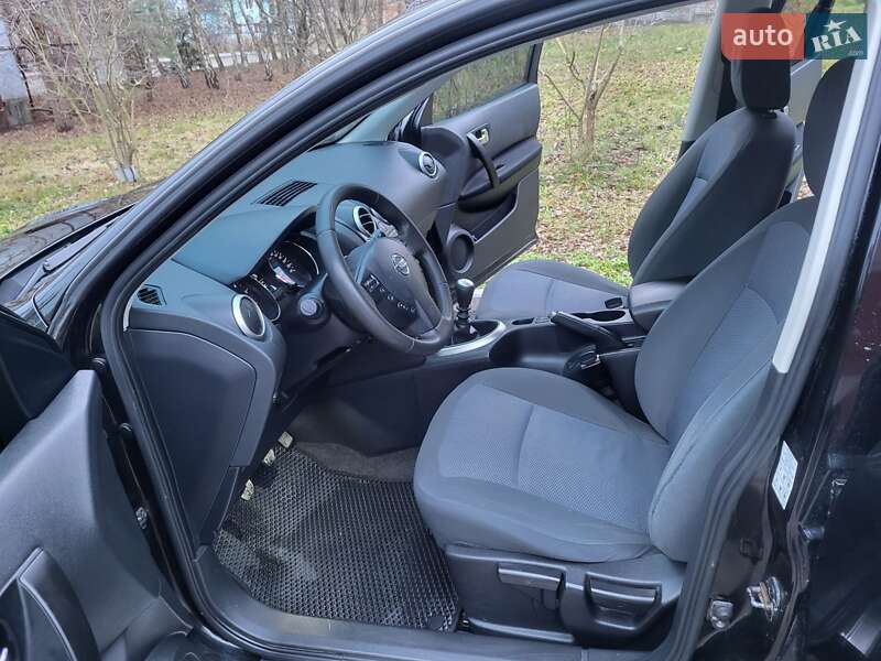 Внедорожник / Кроссовер Nissan Qashqai 2011 в Хмельницком