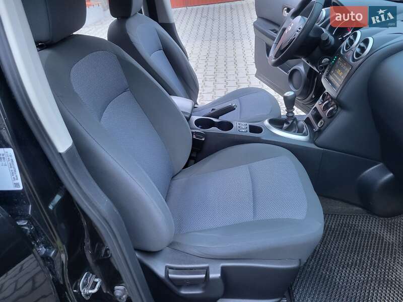 Внедорожник / Кроссовер Nissan Qashqai 2011 в Хмельницком