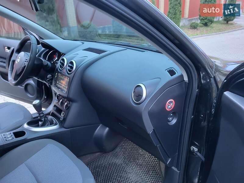 Внедорожник / Кроссовер Nissan Qashqai 2011 в Хмельницком