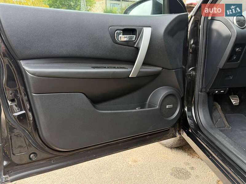 Позашляховик / Кросовер Nissan Qashqai 2011 в Черкасах фото 21 Позашляховик / Кросовер Nissan Qashqai 2011 в Черкасах