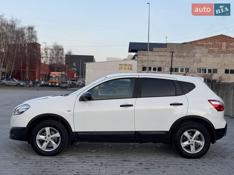 Внедорожник / Кроссовер Nissan Qashqai 2013 в Тернополе