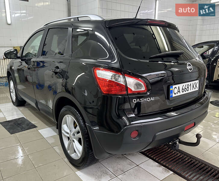 Внедорожник / Кроссовер Nissan Qashqai 2010 в Умани