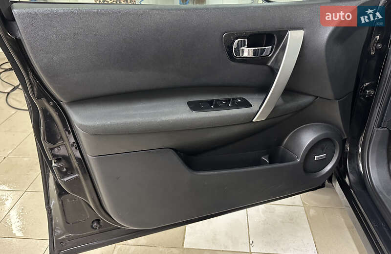 Внедорожник / Кроссовер Nissan Qashqai 2010 в Умани