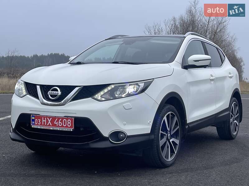 Позашляховик / Кросовер Nissan Qashqai 2015 в Ковелі