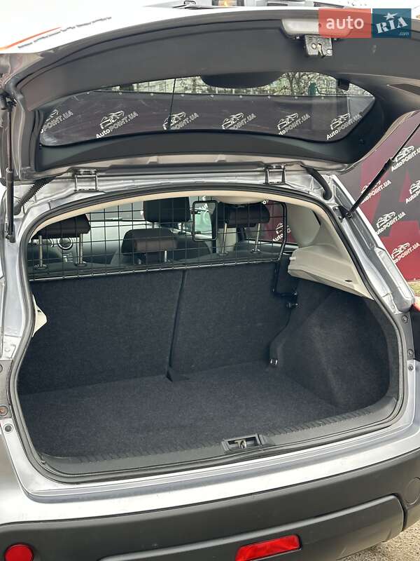 Позашляховик / Кросовер Nissan Qashqai 2011 в Сумах