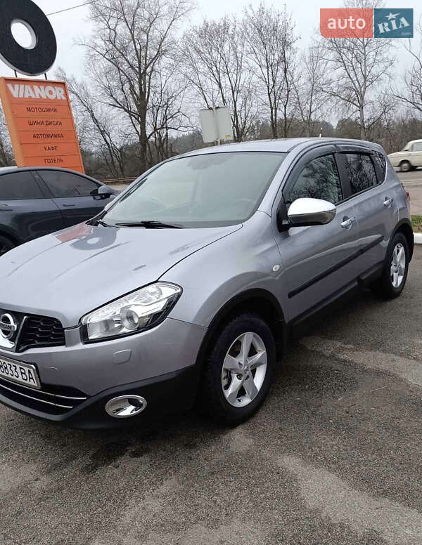 Внедорожник / Кроссовер Nissan Qashqai 2013 в Чернигове