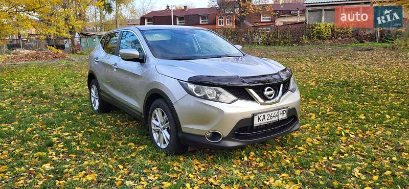 Внедорожник / Кроссовер Nissan Qashqai 2014 в Черкассах