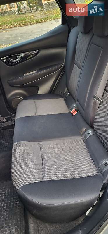 Внедорожник / Кроссовер Nissan Qashqai 2014 в Черкассах