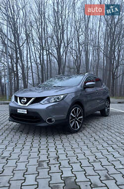 Позашляховик / Кросовер Nissan Qashqai 2015 в Трускавці