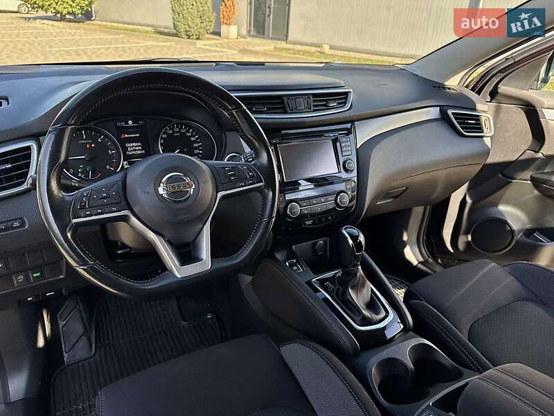 Внедорожник / Кроссовер Nissan Qashqai 2018 в Ивано-Франковске
