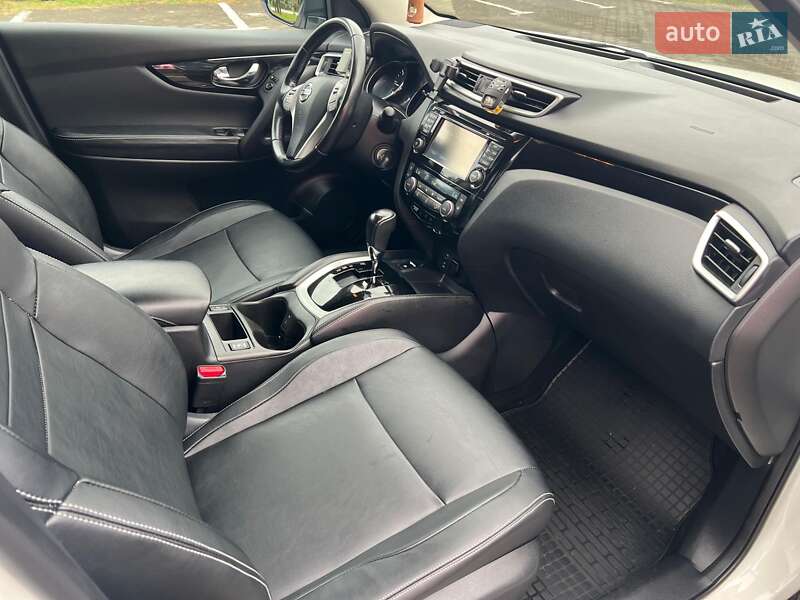 Внедорожник / Кроссовер Nissan Qashqai 2016 в Киеве