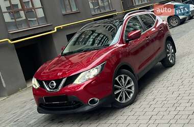 Внедорожник / Кроссовер Nissan Qashqai 2015 в Ивано-Франковске