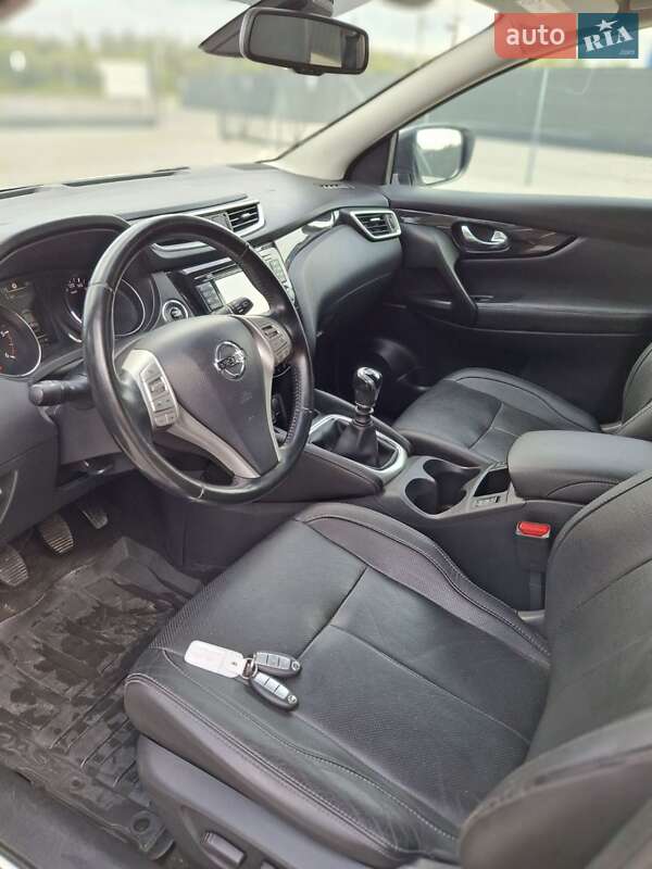 Позашляховик / Кросовер Nissan Qashqai 2014 в Львові фото 23 Позашляховик / Кросовер Nissan Qashqai 2014 в Львові