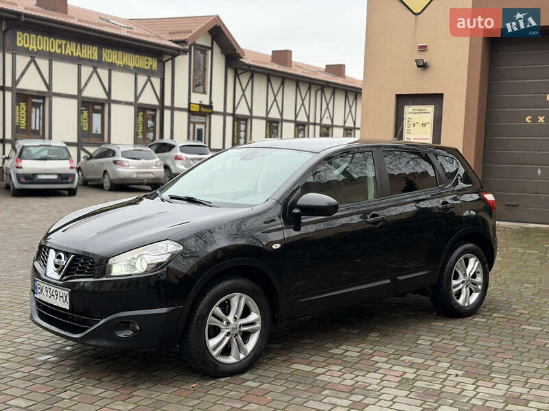 Внедорожник / Кроссовер Nissan Qashqai 2010 в Ровно