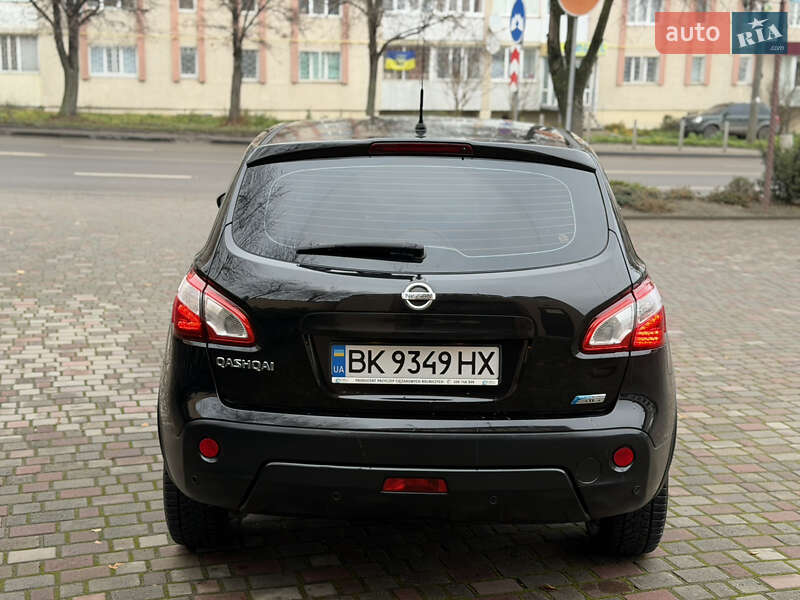Внедорожник / Кроссовер Nissan Qashqai 2010 в Ровно