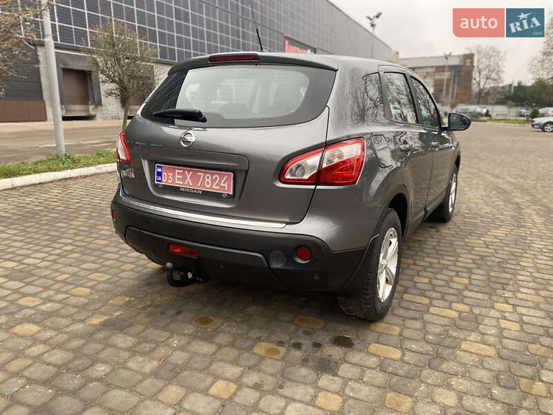Позашляховик / Кросовер Nissan Qashqai 2011 в Луцьку