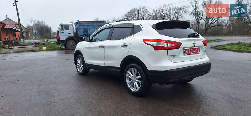 Внедорожник / Кроссовер Nissan Qashqai 2015 в Новоархангельске фото 8 Внедорожник / Кроссовер Nissan Qashqai 2015 в Новоархангельске