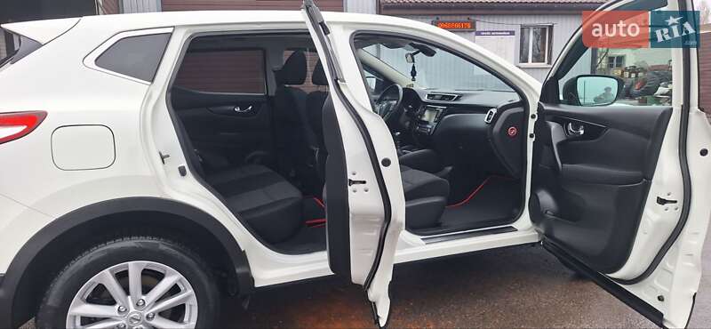 Внедорожник / Кроссовер Nissan Qashqai 2015 в Новоархангельске фото 12 Внедорожник / Кроссовер Nissan Qashqai 2015 в Новоархангельске
