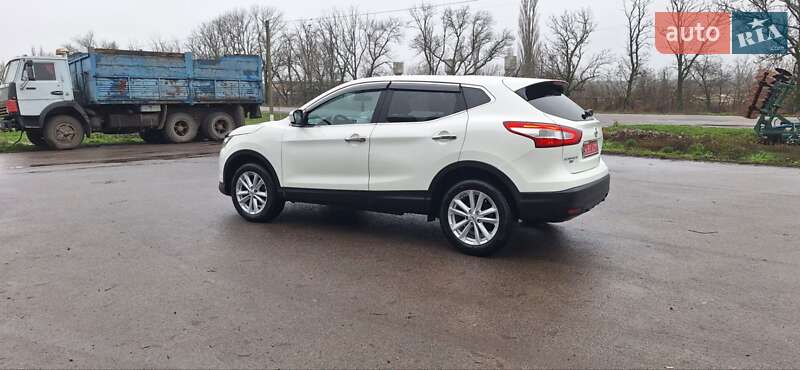 Внедорожник / Кроссовер Nissan Qashqai 2015 в Новоархангельске фото 125 Внедорожник / Кроссовер Nissan Qashqai 2015 в Новоархангельске