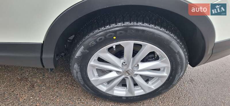 Внедорожник / Кроссовер Nissan Qashqai 2015 в Новоархангельске фото 130 Внедорожник / Кроссовер Nissan Qashqai 2015 в Новоархангельске