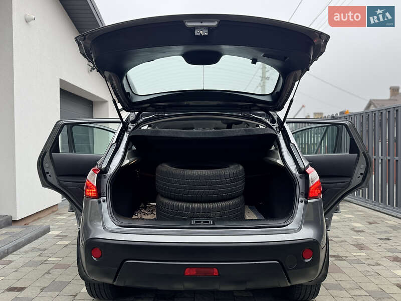 Внедорожник / Кроссовер Nissan Qashqai 2012 в Львове