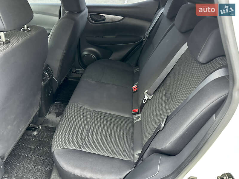 Позашляховик / Кросовер Nissan Qashqai 2017 в Києві фото 28 Позашляховик / Кросовер Nissan Qashqai 2017 в Києві