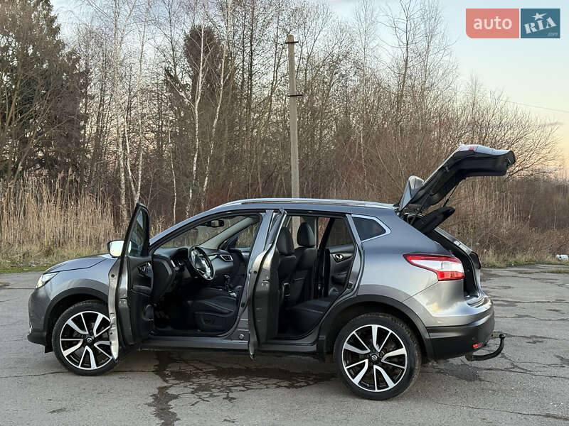 Позашляховик / Кросовер Nissan Qashqai 2015 в Трускавці фото 12 Позашляховик / Кросовер Nissan Qashqai 2015 в Трускавці