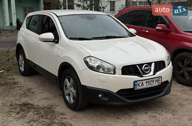 Позашляховик / Кросовер Nissan Qashqai 2013 в Києві