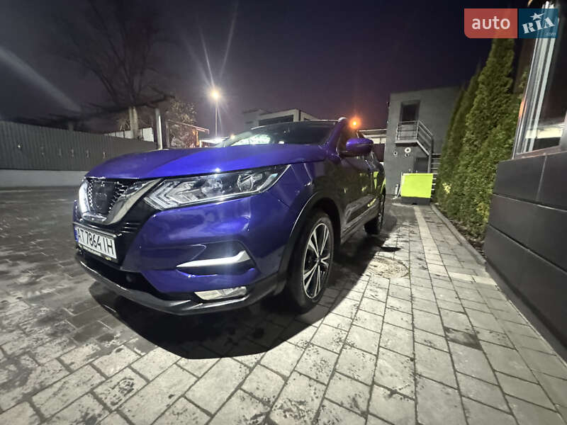 Внедорожник / Кроссовер Nissan Qashqai 2017 в Ивано-Франковске