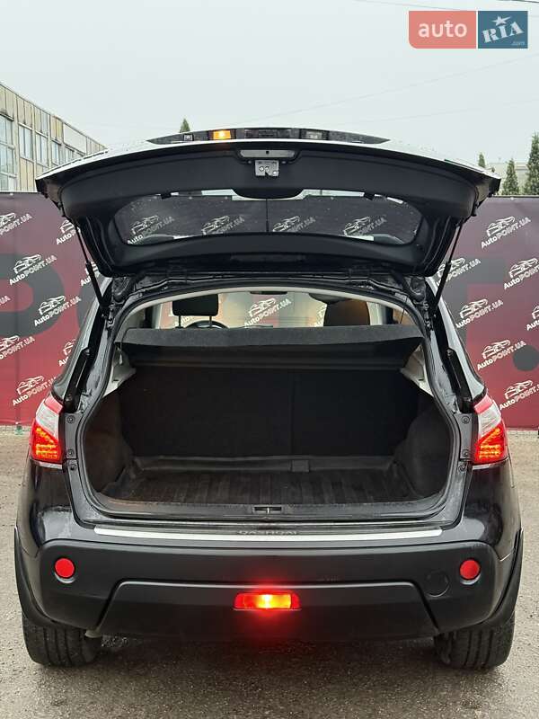 Позашляховик / Кросовер Nissan Qashqai 2011 в Сумах