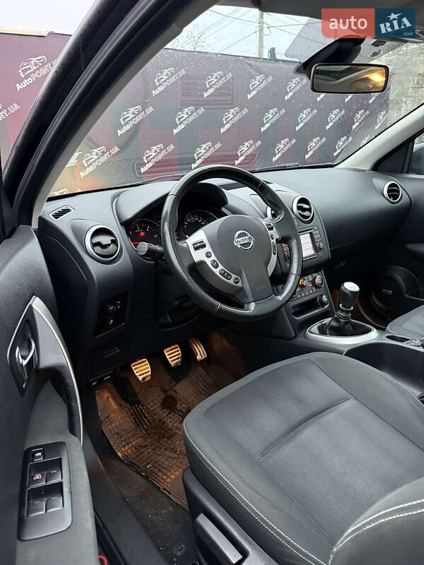 Позашляховик / Кросовер Nissan Qashqai 2011 в Сумах