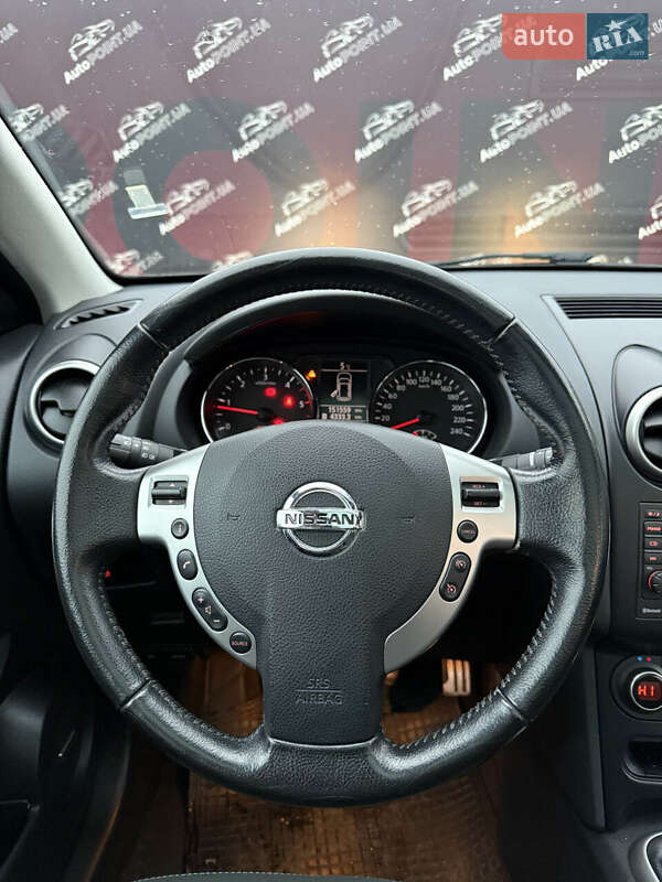 Позашляховик / Кросовер Nissan Qashqai 2011 в Сумах