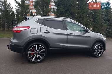 Внедорожник / Кроссовер Nissan Qashqai 2015 в Тернополе