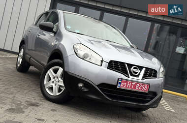 Позашляховик / Кросовер Nissan Qashqai 2010 в Володимирі