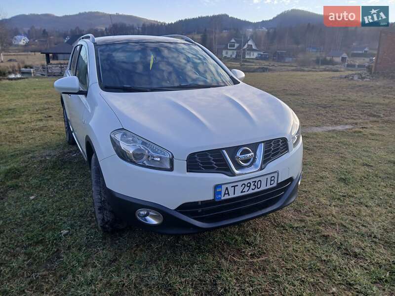 Внедорожник / Кроссовер Nissan Qashqai 2011 в Ивано-Франковске фото 4 Внедорожник / Кроссовер Nissan Qashqai 2011 в Ивано-Франковске
