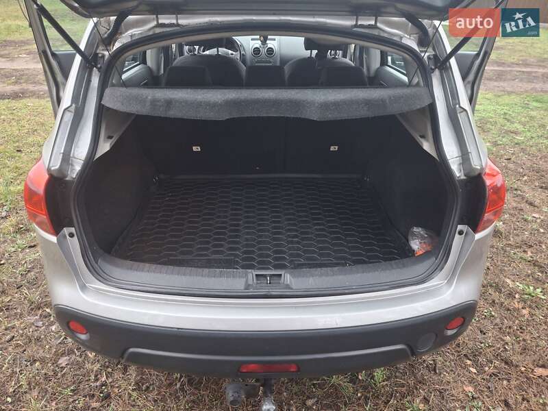 Внедорожник / Кроссовер Nissan Qashqai 2009 в Ромнах