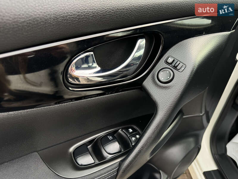 Внедорожник / Кроссовер Nissan Qashqai 2015 в Ивано-Франковске фото 40 Внедорожник / Кроссовер Nissan Qashqai 2015 в Ивано-Франковске