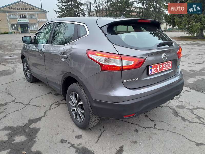 Внедорожник / Кроссовер Nissan Qashqai 2014 в Новоархангельске