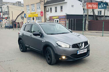 Внедорожник / Кроссовер Nissan Qashqai 2012 в Могилев-Подольске