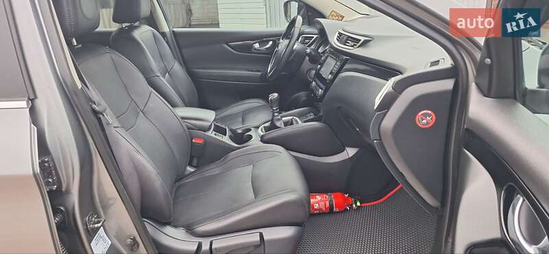 Позашляховик / Кросовер Nissan Qashqai 2016 в Новоархангельську