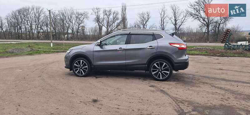 Позашляховик / Кросовер Nissan Qashqai 2016 в Новоархангельську