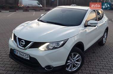Внедорожник / Кроссовер Nissan Qashqai 2016 в Хмельницком