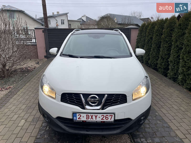 Внедорожник / Кроссовер Nissan Qashqai 2012 в Стрые