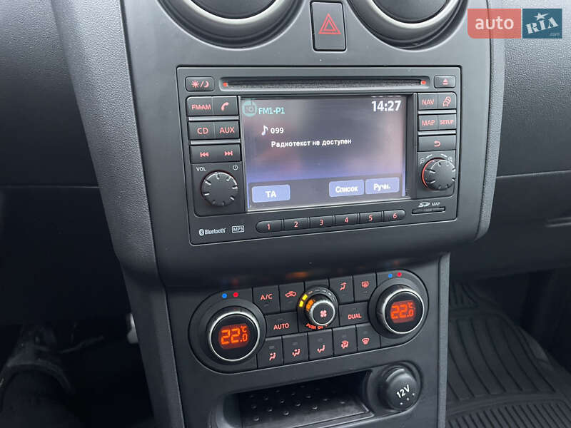 Внедорожник / Кроссовер Nissan Qashqai 2012 в Стрые