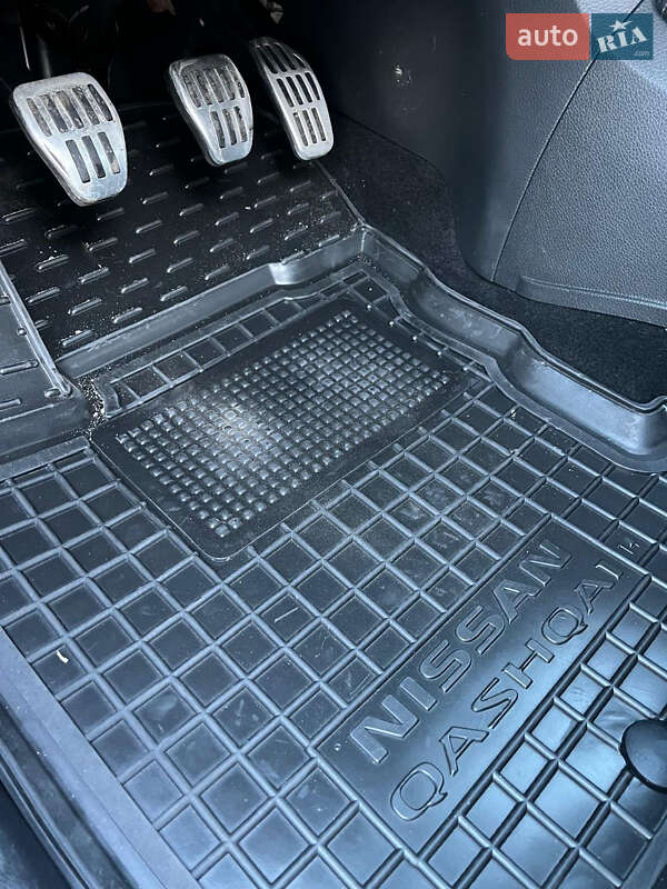 Внедорожник / Кроссовер Nissan Qashqai 2016 в Луцке