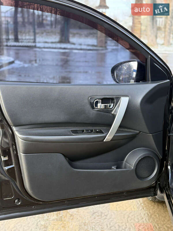 Внедорожник / Кроссовер Nissan Qashqai 2008 в Стрые