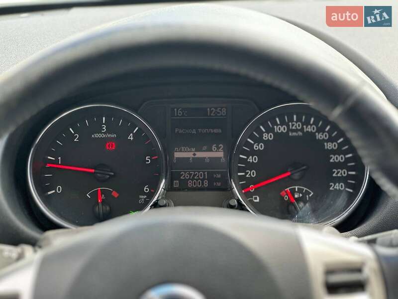 Внедорожник / Кроссовер Nissan Qashqai 2010 в Ивано-Франковске