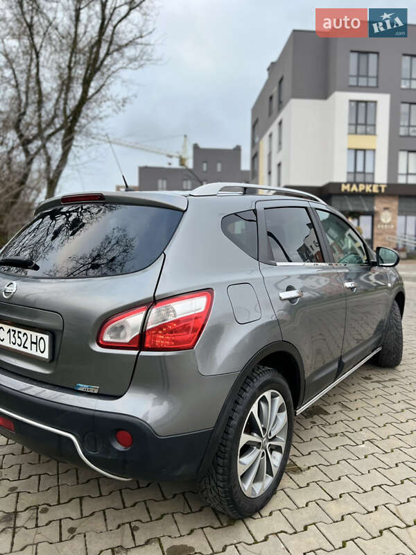 Внедорожник / Кроссовер Nissan Qashqai 2010 в Луцке